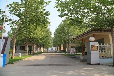厂房大门