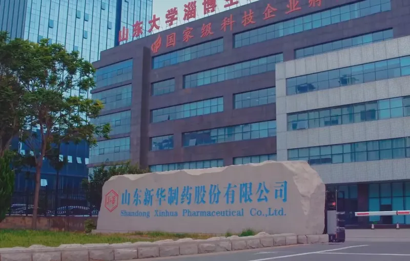 厂房大门